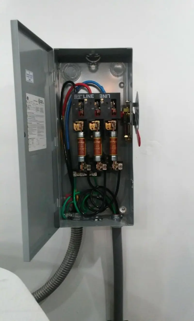 Three-phase disconnect switch installed for Smoke Detector Installation in August